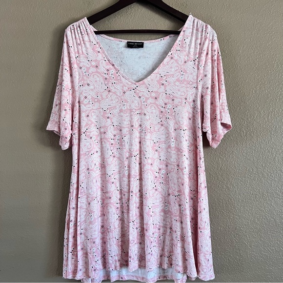 Lane Bryant Modern Swing Perfect Sleeve Ruched-Shoulder Tee Size 14/16 - Picture 2 of 8